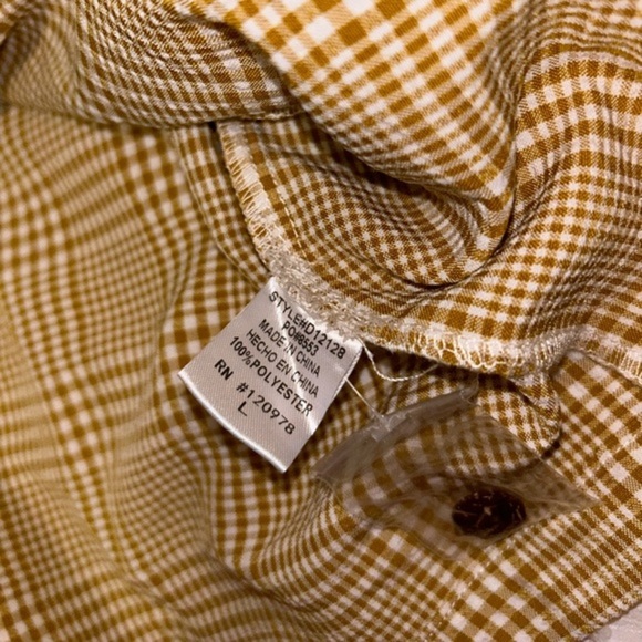 entro spaghetti strap,‎ ruched, button front, hidden pockets sundress - sz LG - Picture 12 of 12